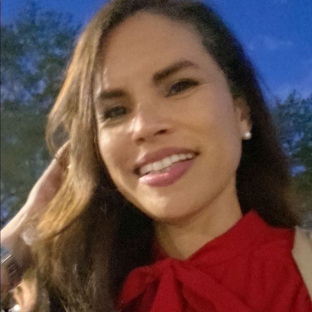 Meet your Posher, Isabel